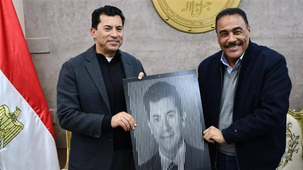 وزير الشباب والرياضة