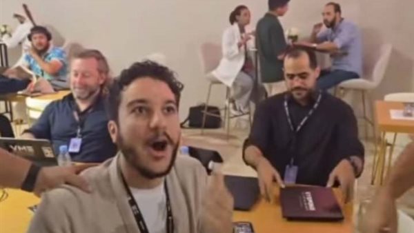 نور النبوي يحتفل