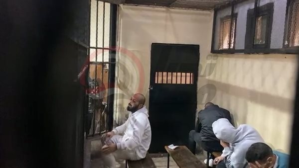 صاحب محل العصائر