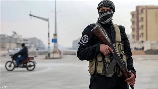 عنصر من قوات إدارة