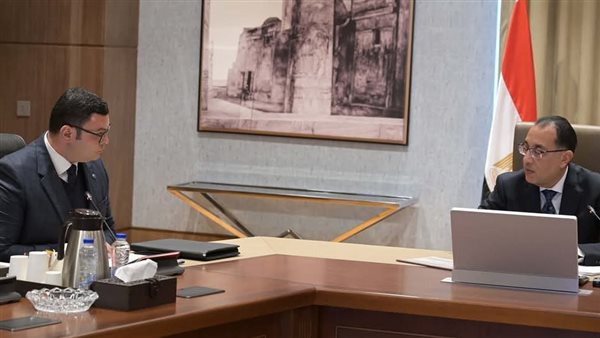 رئيس الوزراء ووزير