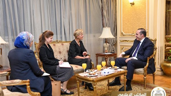 جانب من اللقاء