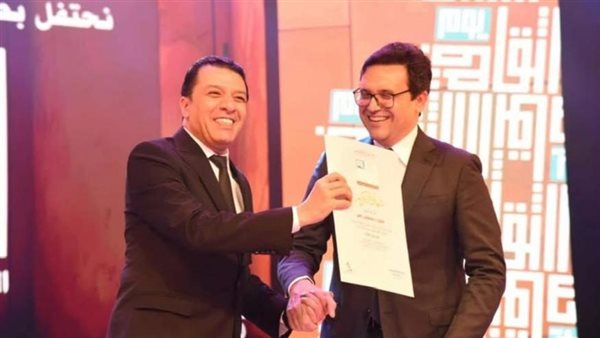 وزير الثقافة - مصطفى