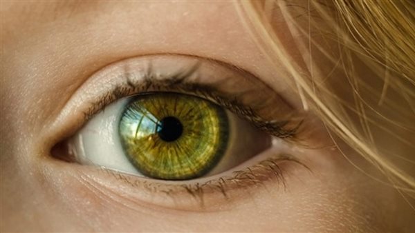 طفل يفقد عينه بسبب