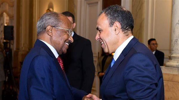 وزير الخارجية ونظيره