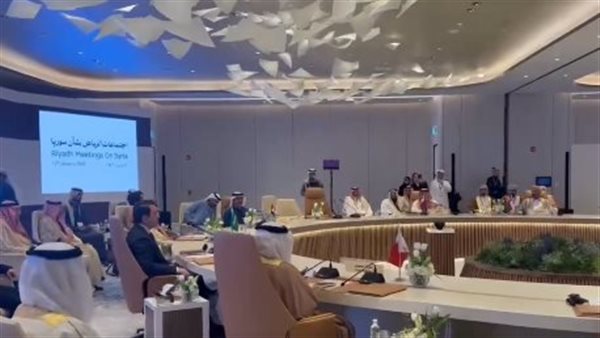 من الاجتماع 