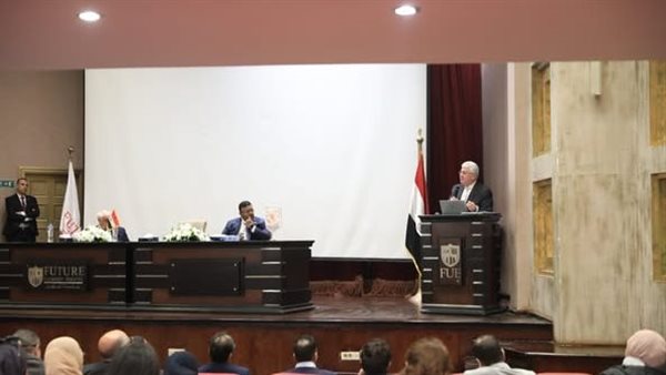 وزير التعليم العالى