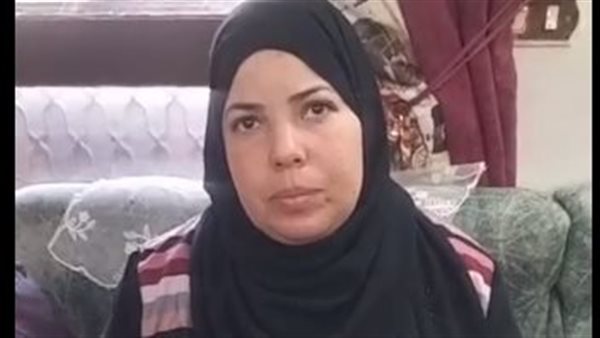 والدة طالب المركز