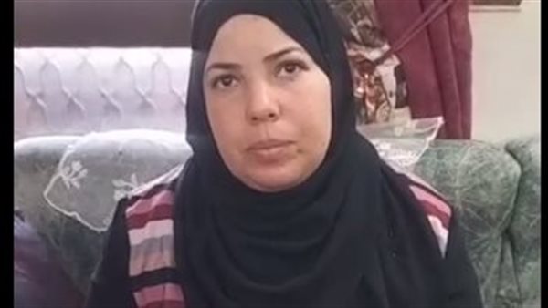 والدة الطالب ضحية