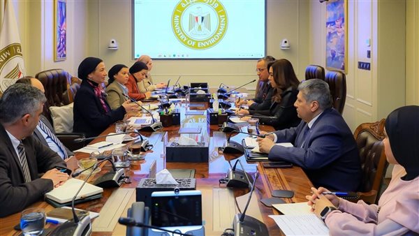 وزيرة البيئة 