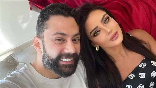 رضوى الشربيني وشقيقها