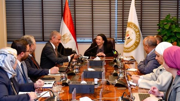 وزيرة البيئة 