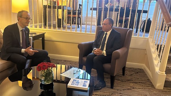 وزير الخارجية 