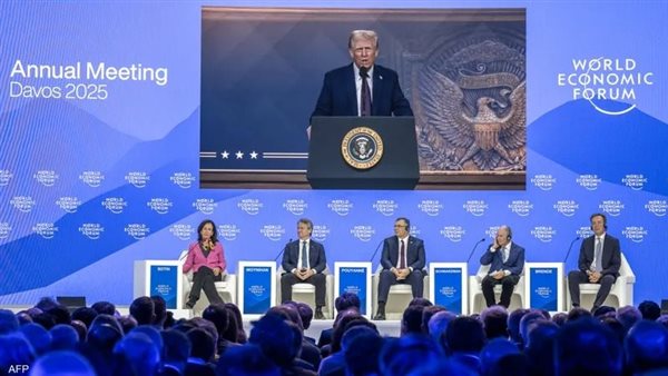 الرئيس الأمريكي دونالد