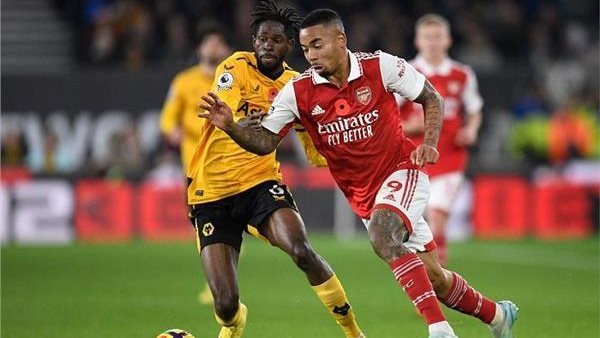 وولفرهامبتون وأرسنال