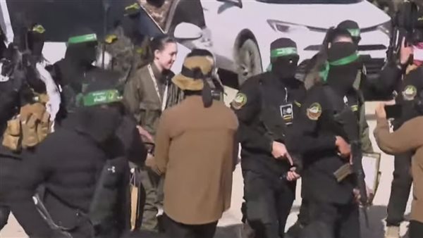 لحظة الإفراج عن الأسيرات