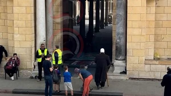 جنازة والدة كريم