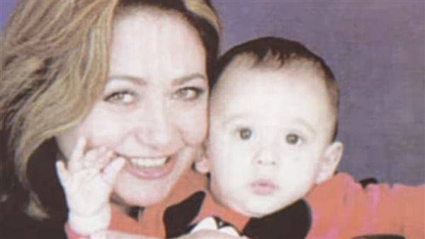 ليلى علوي ونجلها