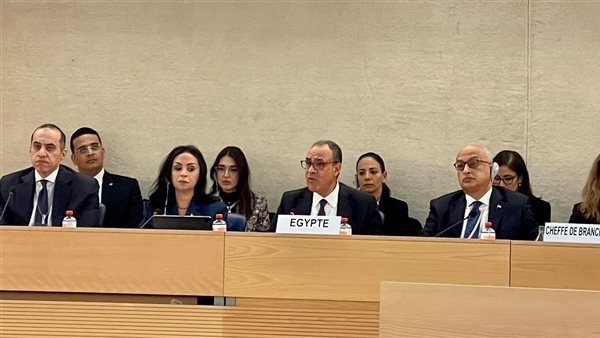 وزير الخارجية بدر