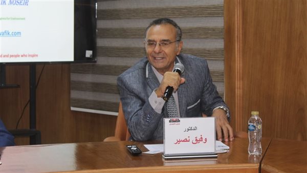 الدكتور وفيق نصير