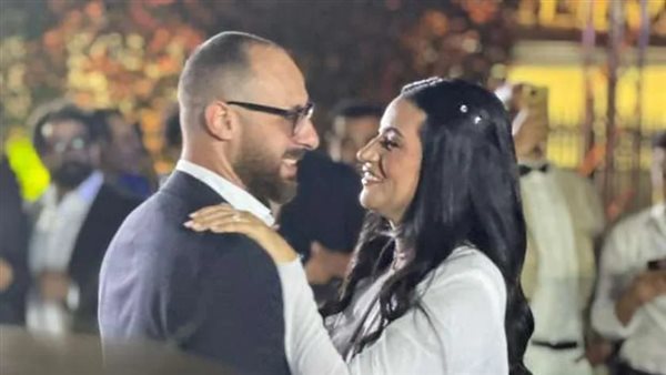 بتول عرفة وهاني الطمباري