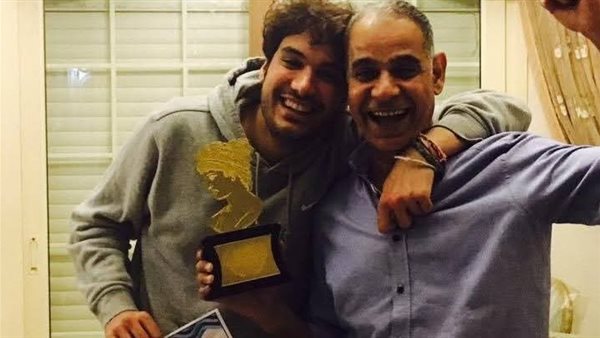 محمود البزاوي ونجله