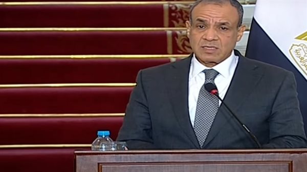 وزير الخارجية بدر