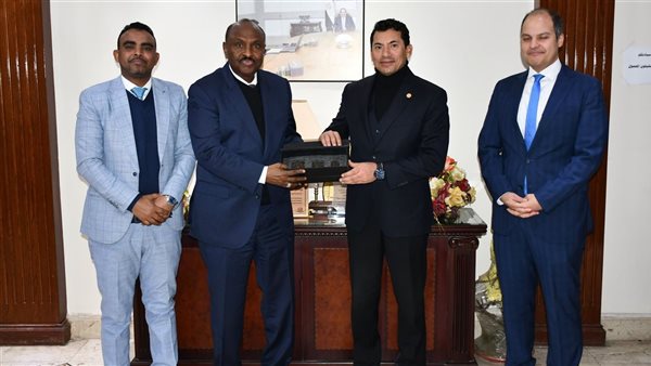 لقاء وزير الشباب