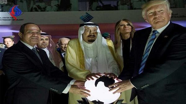 ترامب يعلن عن اجتماع