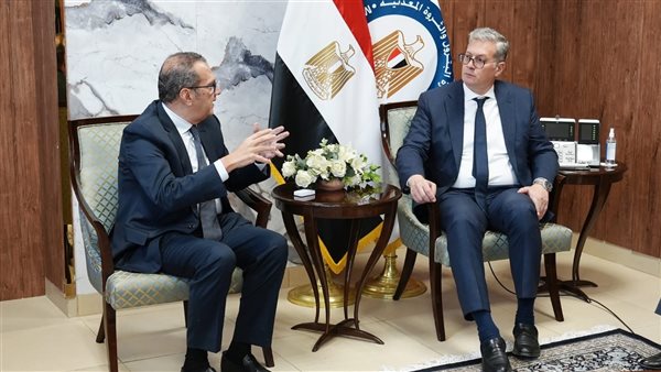 وزير البترول 