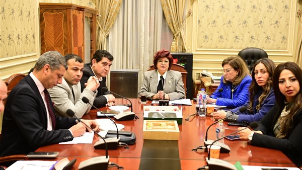 لجنة السياحة بمجلس