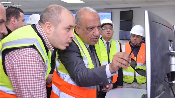 وزير الكهرباء 