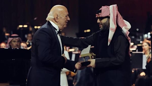 عمر خيرت وتركي آل