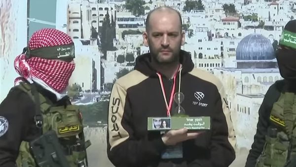 جانب من عملية تسليم