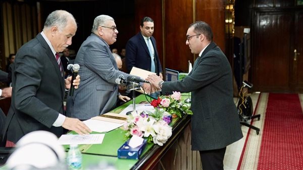 صورة من اللقاء