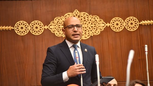 النائب علاء مصطفي،