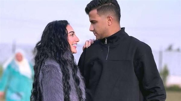 عصام صاصا وزوجته