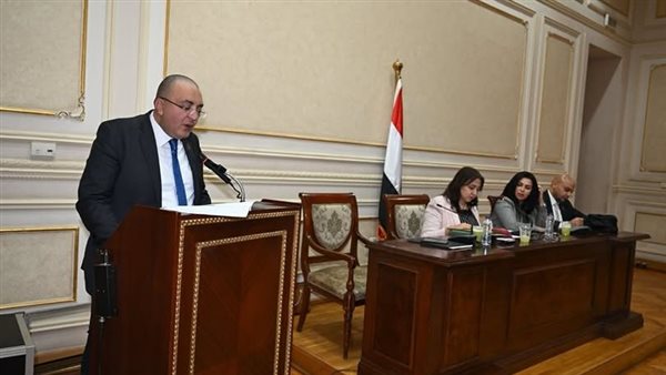  النائب عمرو عزت