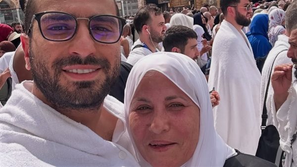 محمد الشرنوبي ووالدته