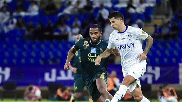 الهلال والخلود