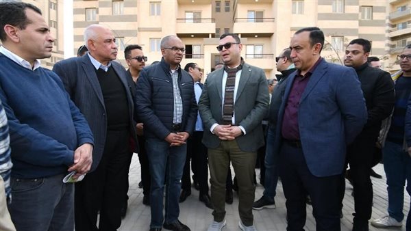 وزير الإسكان 