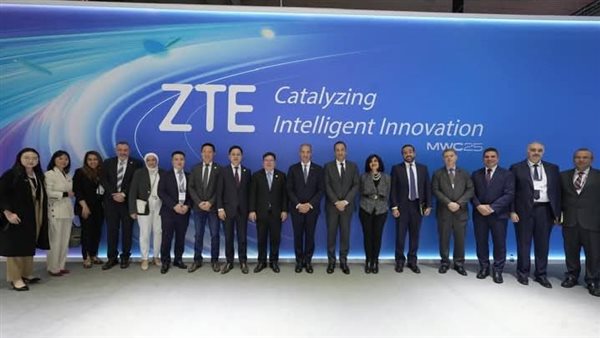 وزير الاتصالات وتكنولوجيا