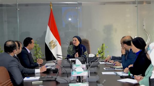 وزيرة البيئة 