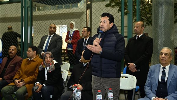 وزير الشباب والرياضة