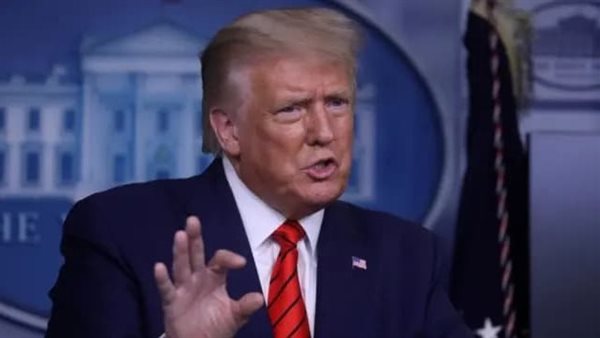 الرئيس الأمريكي دونالد