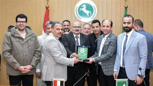 محافظ الشرقية  يُكرم