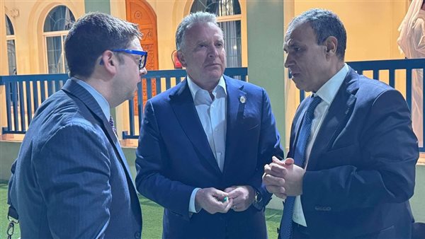 عبد العاطي و ستيفين