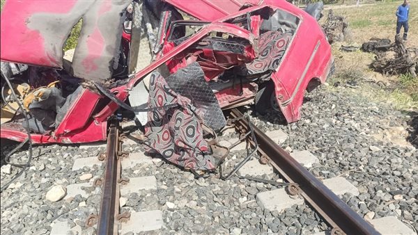 حادث قطار بسيارة