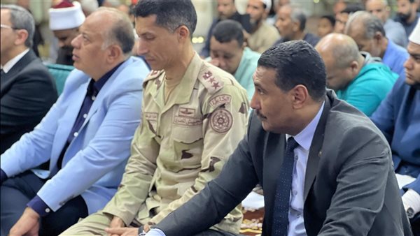 محافظ قنا باحتفالية