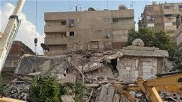 انهيار عقار